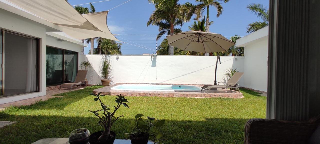 Casa Abril Cozzy Suites Cancún Exterior foto